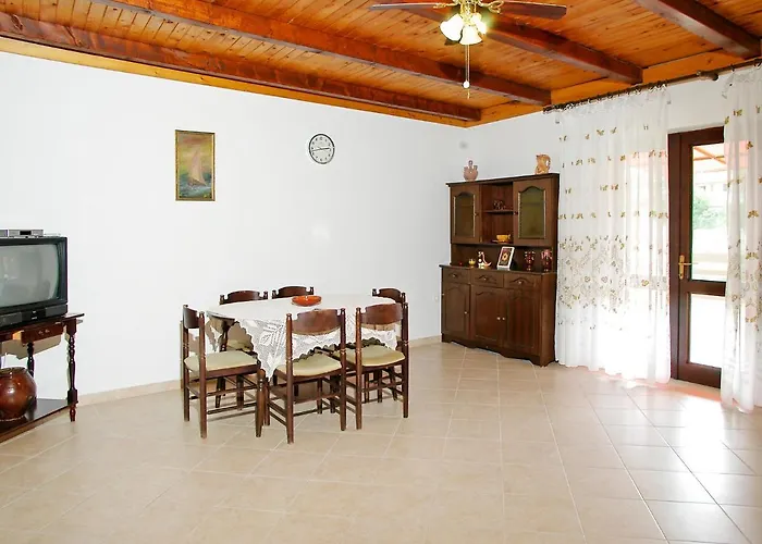 公寓 Sarenko-2 By Interhome 尼亚卢卡